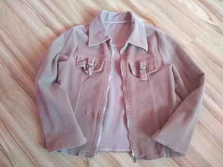 Menžestrová bundička, 134