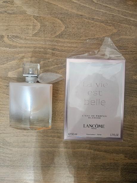 Lancôme-la vie est belle blanche,