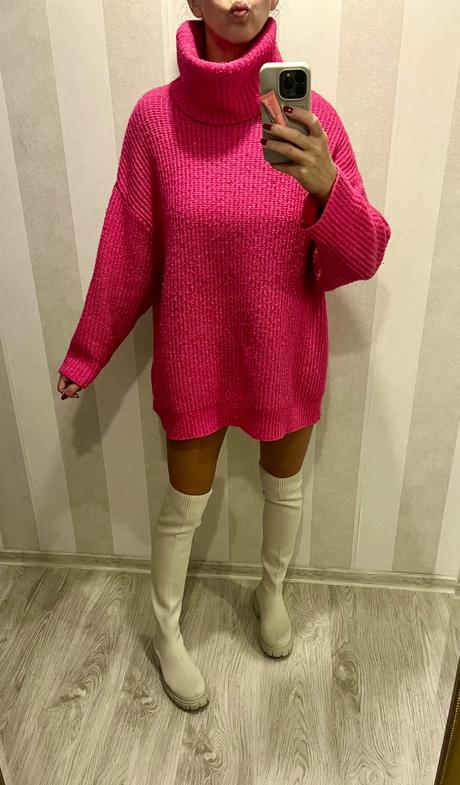 Oversize cyklamenovy rolak, s