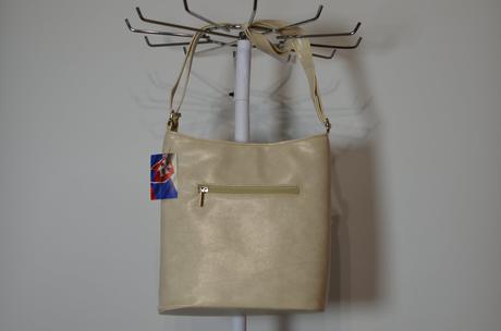 Béžová kabelka, 