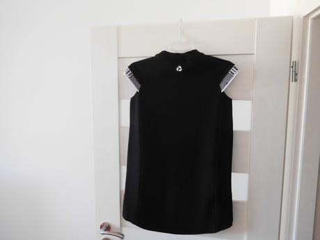 4f šatočky dievčenské 158 v. top top stav,, 158