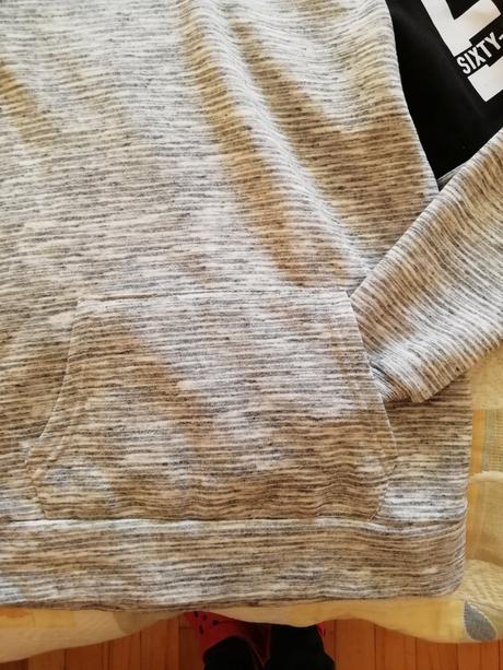 Chlapčenská oteplena mikina č. 146/152, 146