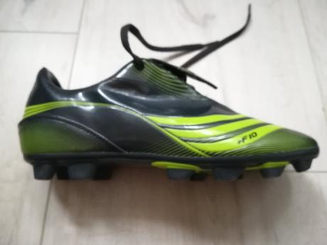 Chlapčenské kopačky adidas f10 č. 38, adidas,38