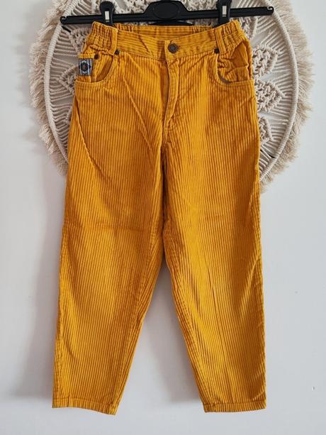 Menčestrové horčicové nohavice, 134