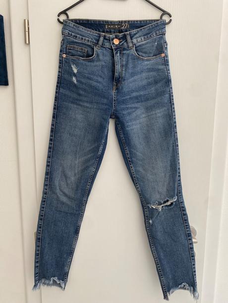 Tmavomodré rifle, new yorker,s