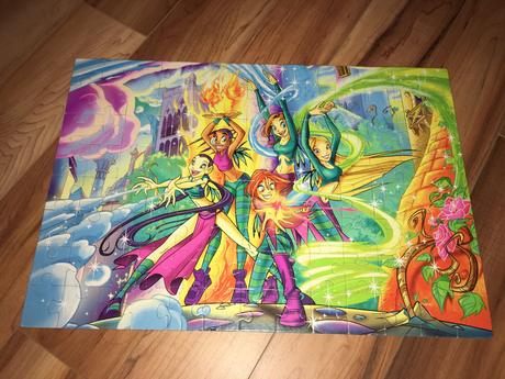Puzzle winx svietiace v tme velke,