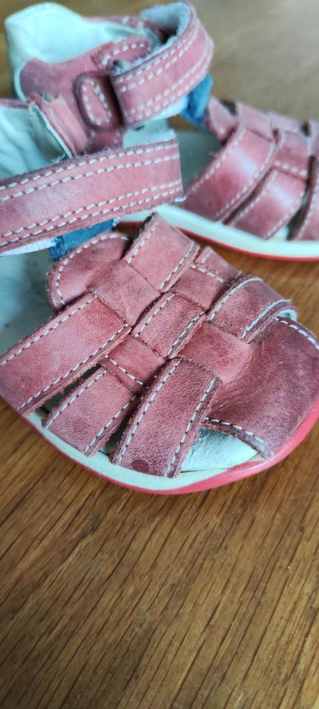 Sandále kožené, 19