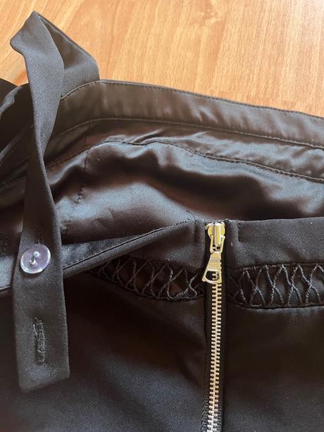 Príležitostné dievčenské šaty, 140