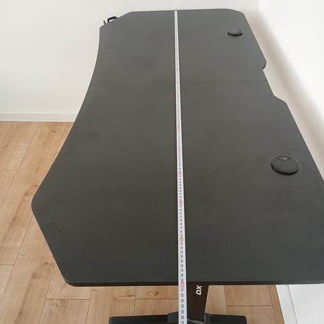 Hráčsky stôl dx racer,