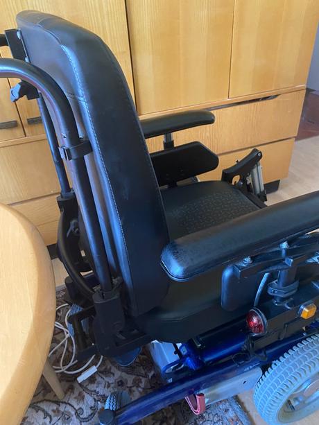 Elektricky vozík puma,