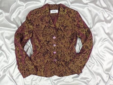 Kvalitný elegantný blejzer, s