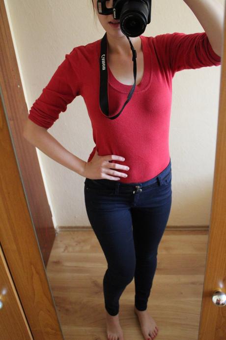 Červený svetrík, gate,s