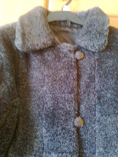 Sivý kožuštek nenosený, 134