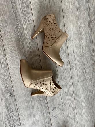 Kotnikove topanky 39, graceland,39