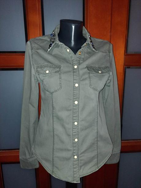 Košeľa s kamienkami na golieri veľ.s, s