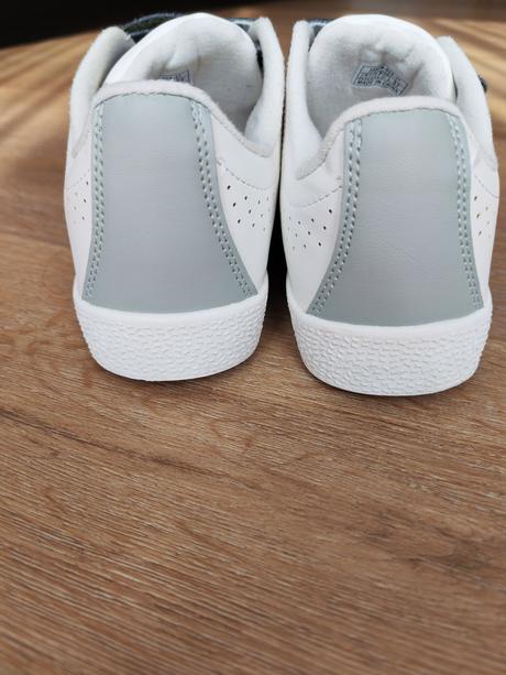 Tenistky, reserved,37