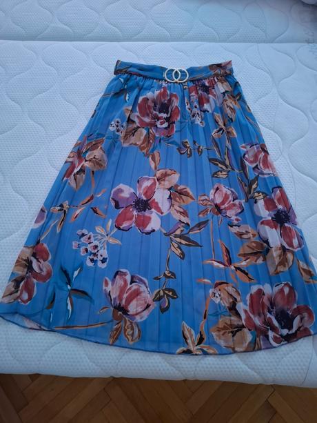 Plisovaná sukňa, m