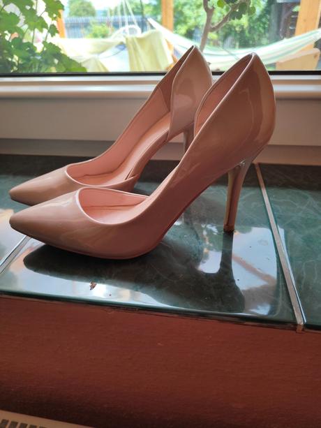 Krémové poltopánky, 40