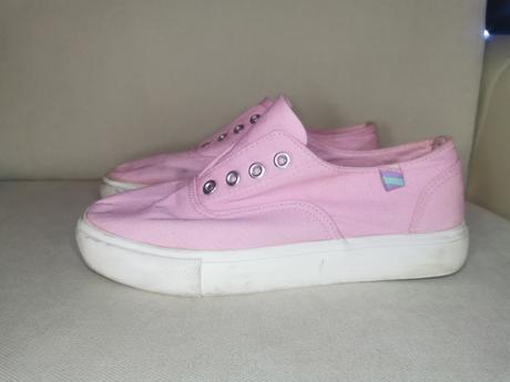 Ružové tenisky, 38