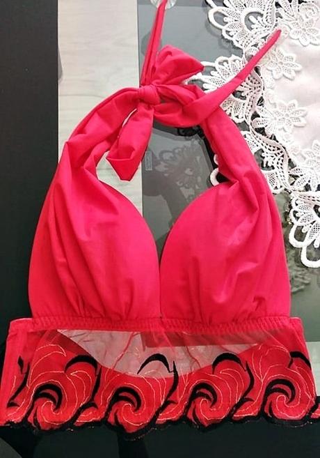 Červený luxusný push up topík, s