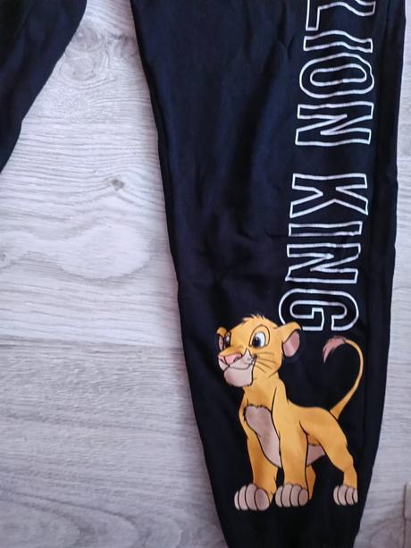 Tepláky lion, fishbone,s