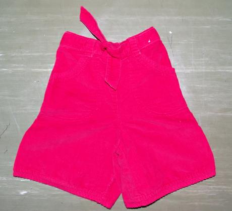 Nadherne cervene kratasy, mini mode,86