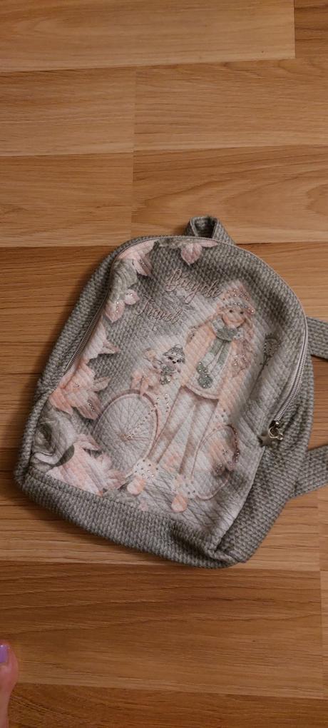 Šaty so zimnym motivom s ruksačikom, 98