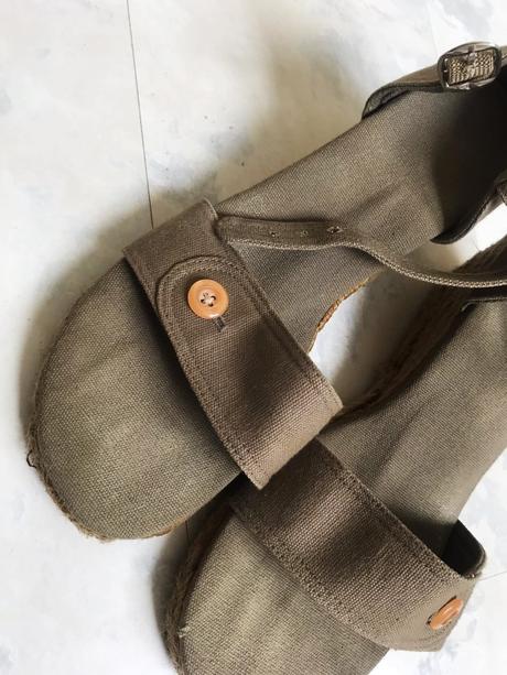 Naturálne sandálky na klíne, 38