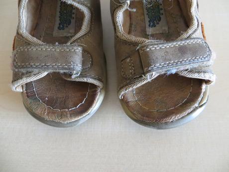 Kožené sandálky, bubble gummers,24