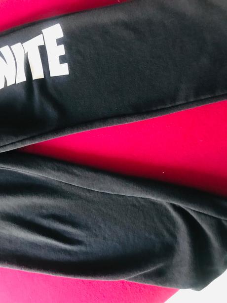 Detske teplaky, f&f,140