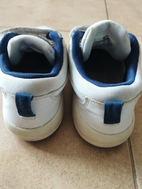 Tenisky na telesnú výchovu, nike,30