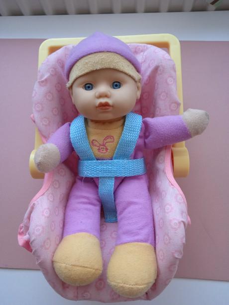 Babika s autosedackou, 