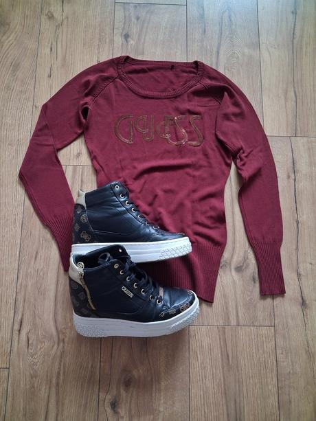 Pulovrik guess, guess,xs