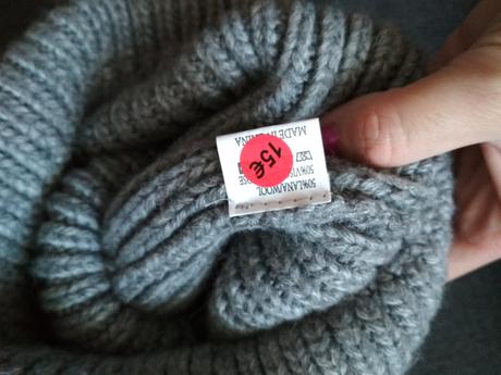 Čapica s perličkami 2x použitá, m