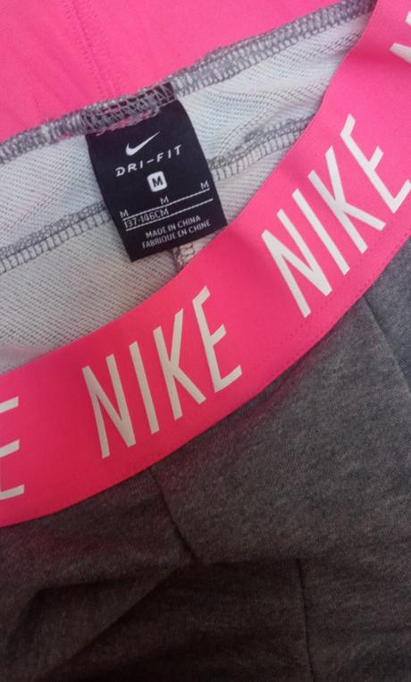 Nike dlhšie kraťasy, nike,s