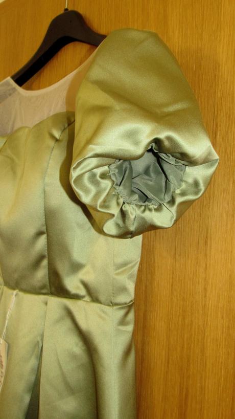 Dlhé večerné saténové šaty so šnurovačkou s-xs, s