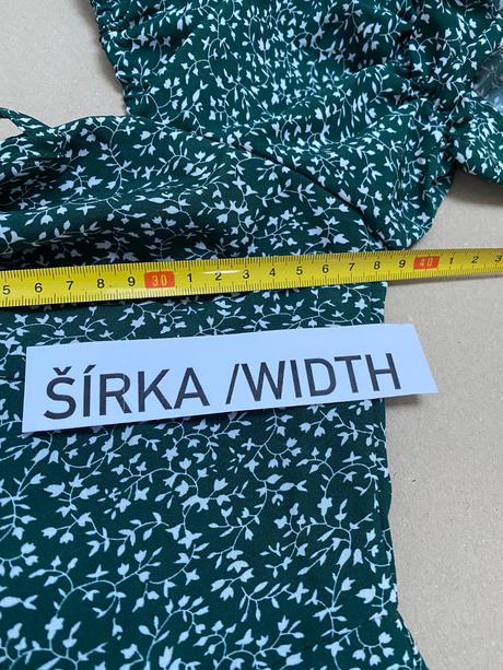 Tmavozelené šaty s kvetinkami xs, xs