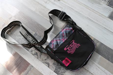 Kabelka monster high, 