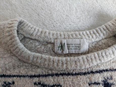 Vianočný sveter zn.hm veľ.110-116, 110