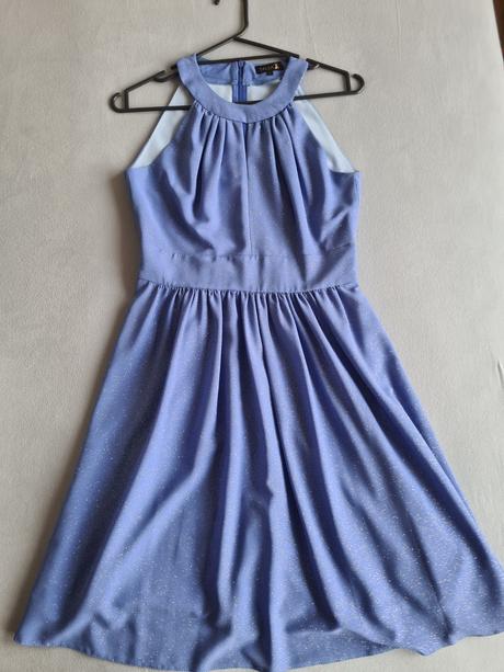 Kráľovský modre šaty, 36