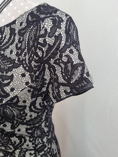 Púzdrové šaty so vzhľadom čipky 38, f&f,38