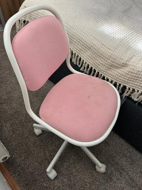 Dievcenska stolicka ikea, 