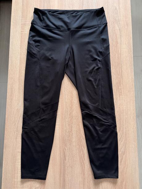 Čierne športové legíny značky c&a (quickdry), c&a,m