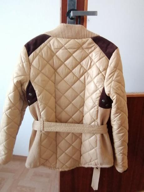 Bunda gate woman 34, gate,34