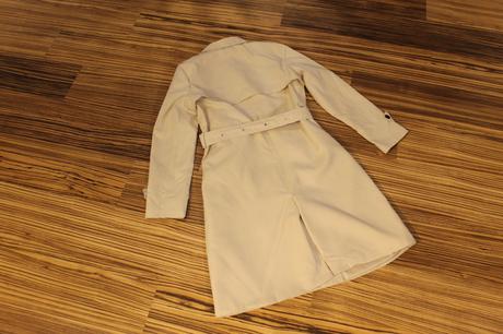 Trench coat loch v. s, s