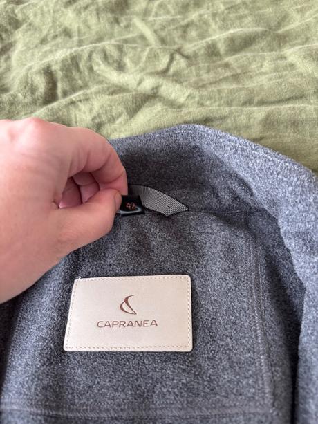 Sveter bunda capranea, l