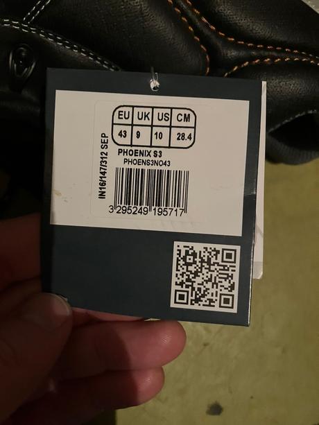 Bezpečnostné topánky, 43