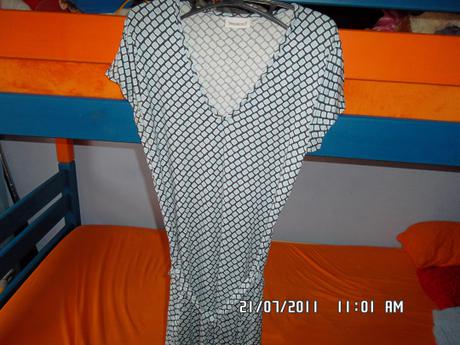 Predlžena tunika alebo šaty, m