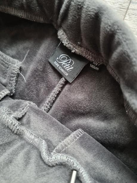 Suprava sofie schnoor, 140