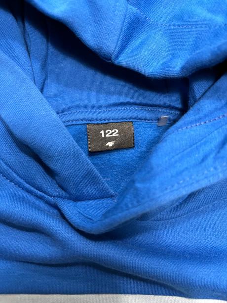 Mikina + tričko zn. 4f, 122